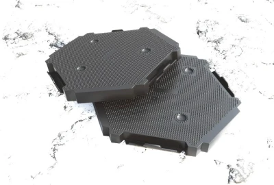 Bodenschutzplatten für unebene Flächen